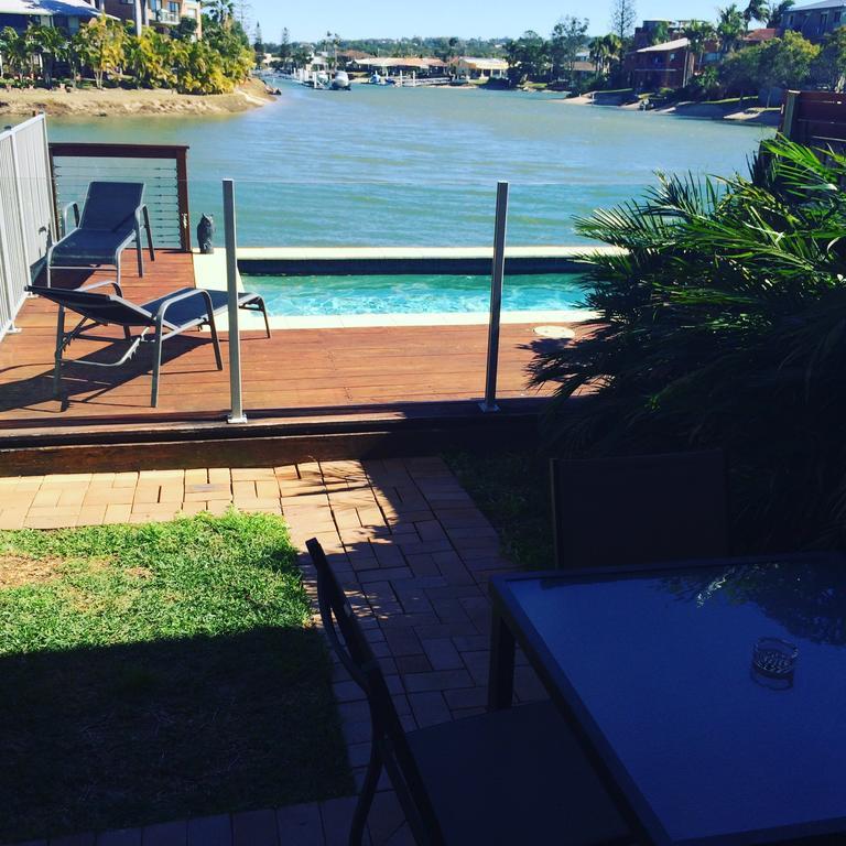 Saltwater Villas - Pet Friendly Accommodation Mooloolaba Exteriör bild