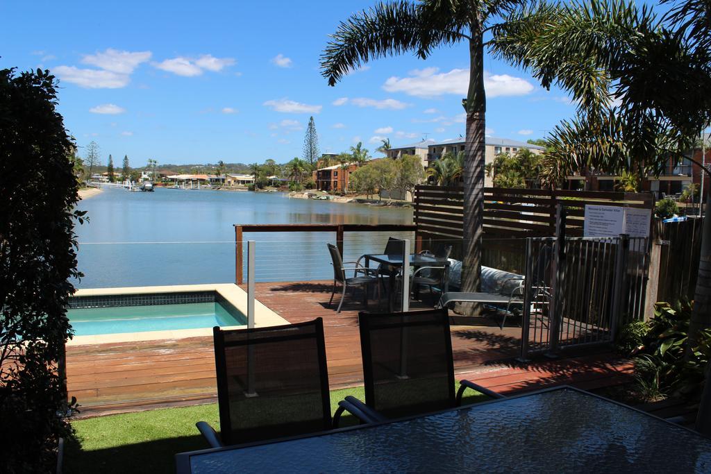 Saltwater Villas - Pet Friendly Accommodation Mooloolaba Exteriör bild